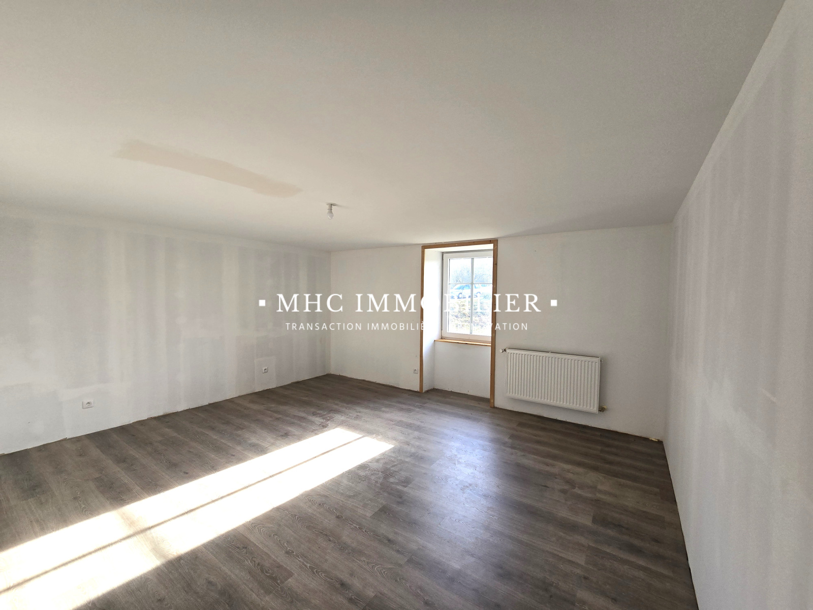 Image_, Propriete, Montmirey-le-Château, ref :VM2601