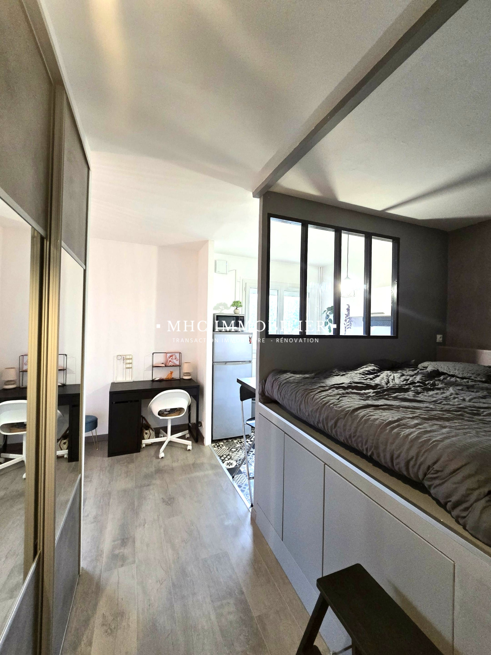 Image_, Studio, Dijon, ref :VM5025