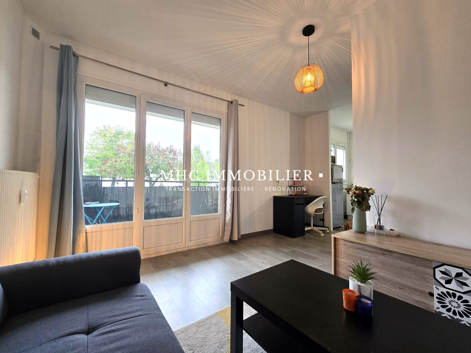 Image_, Studio, Dijon, ref :VM5025